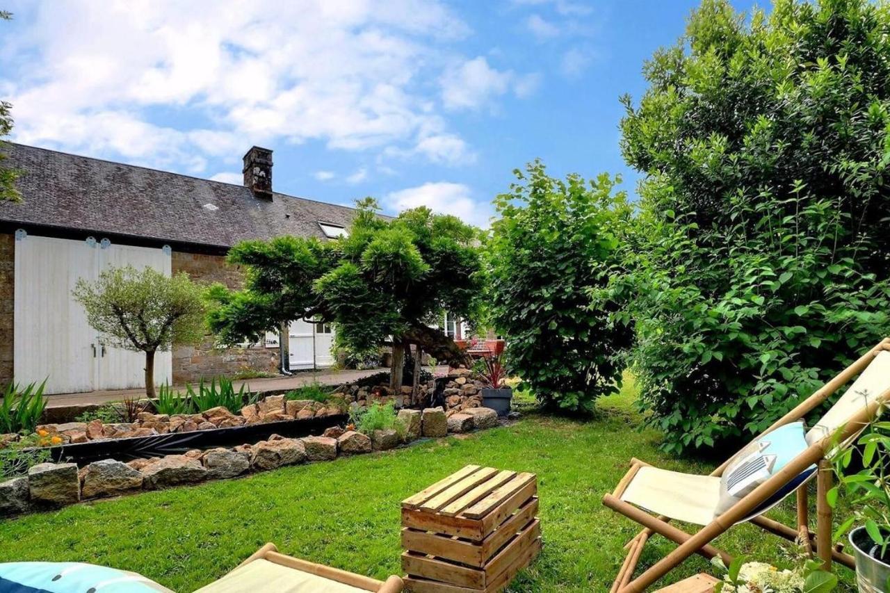 La Bremande Bed and Breakfast Saint-Georges-de-Reintembault Buitenkant foto